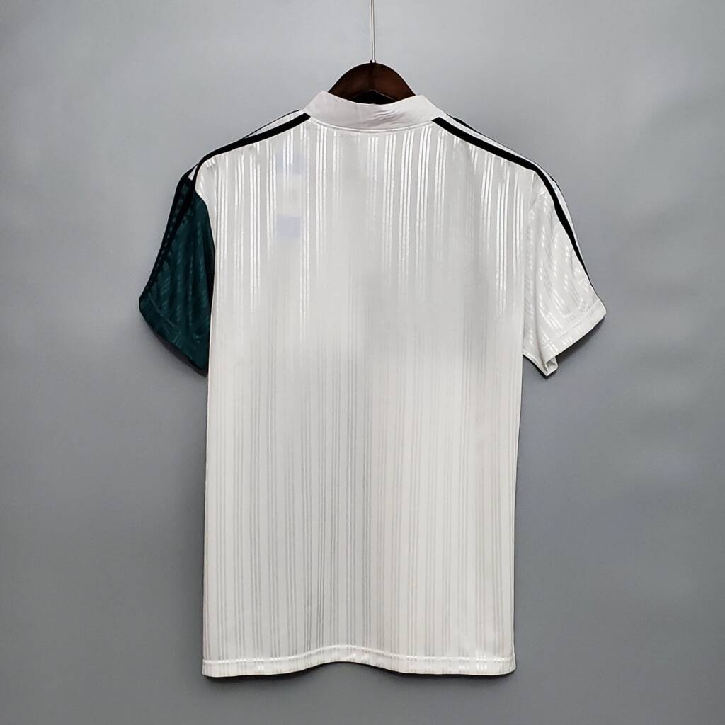 Liverpool Maillot Rétro 95/96 – Image 9