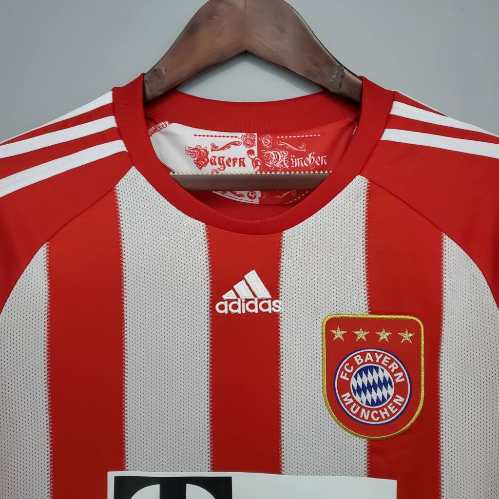 Bayern Munich Maillot Rétro 10/11 – Image 2