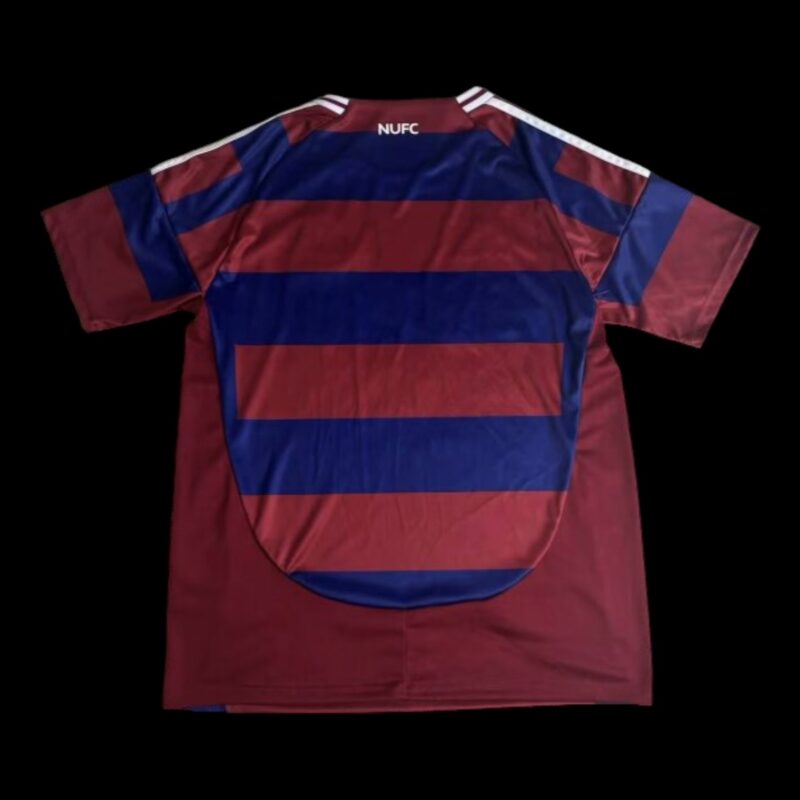 Newcastle Maillot Extérieur 24/25 – Image 2