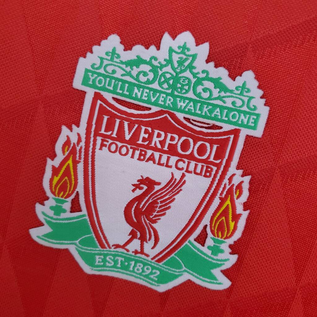Liverpool Maillot Rétro 10/11 – Image 4