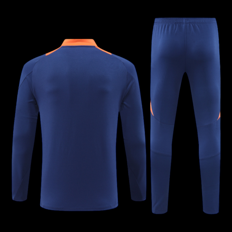 Manchester United Training 24/25 – Image 2