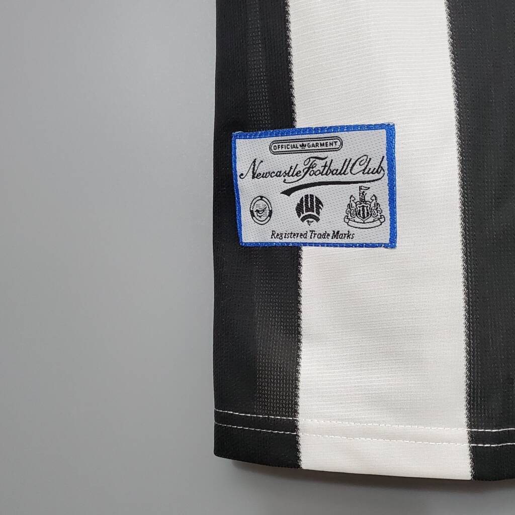 Newcastle Maillot Rétro 95/97 – Image 5