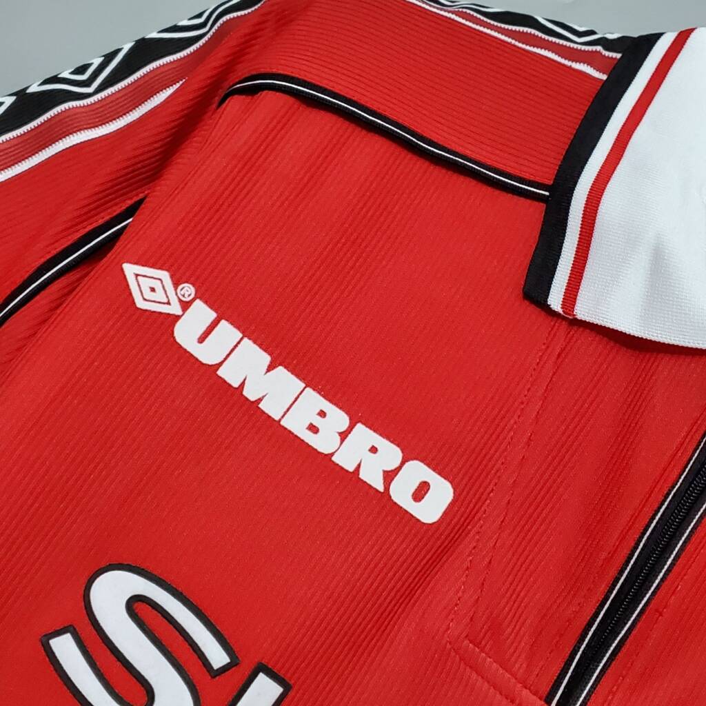 Manchester United Maillot Rétro 98/99 – Image 4