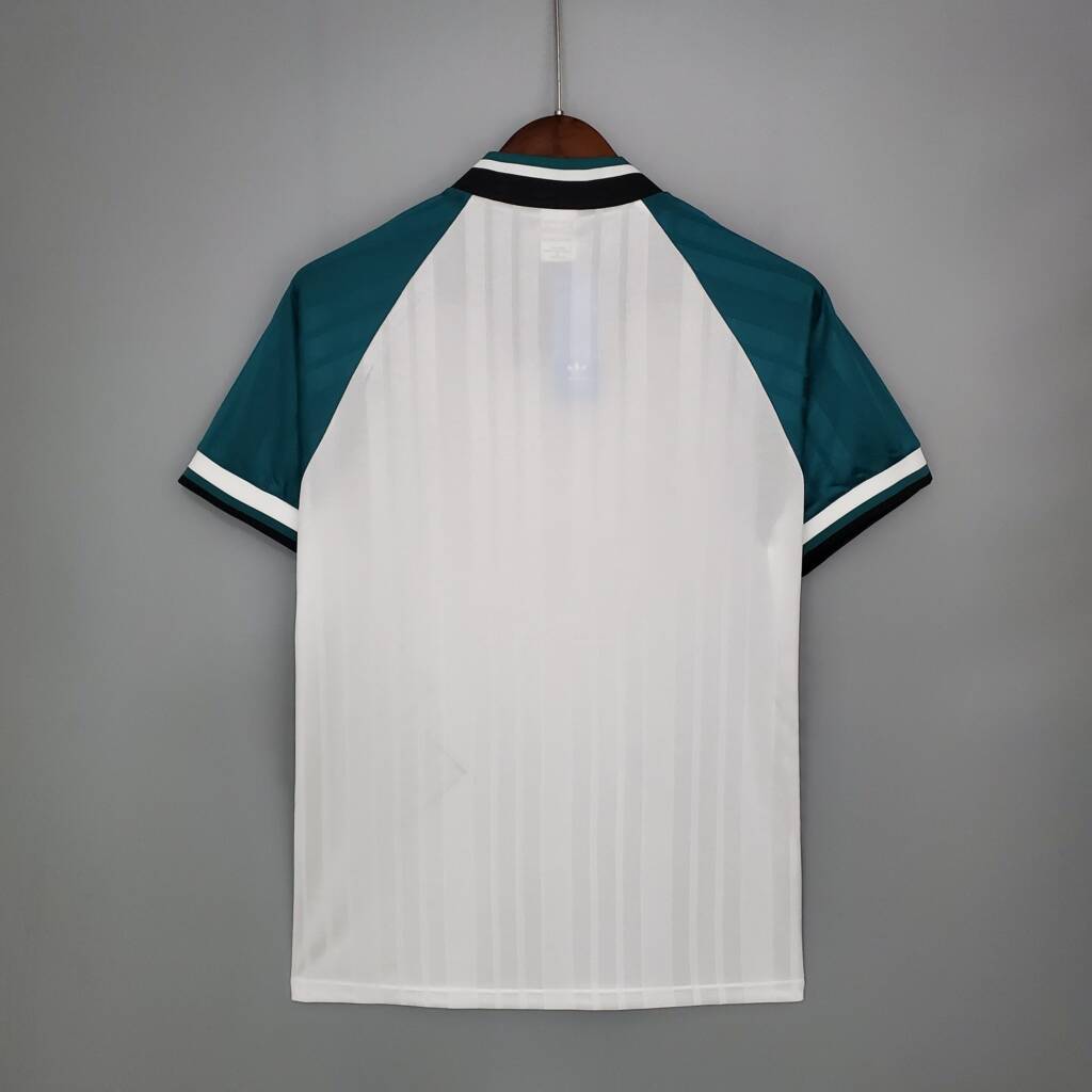 Liverpool Maillot Rétro 93/95 – Image 8