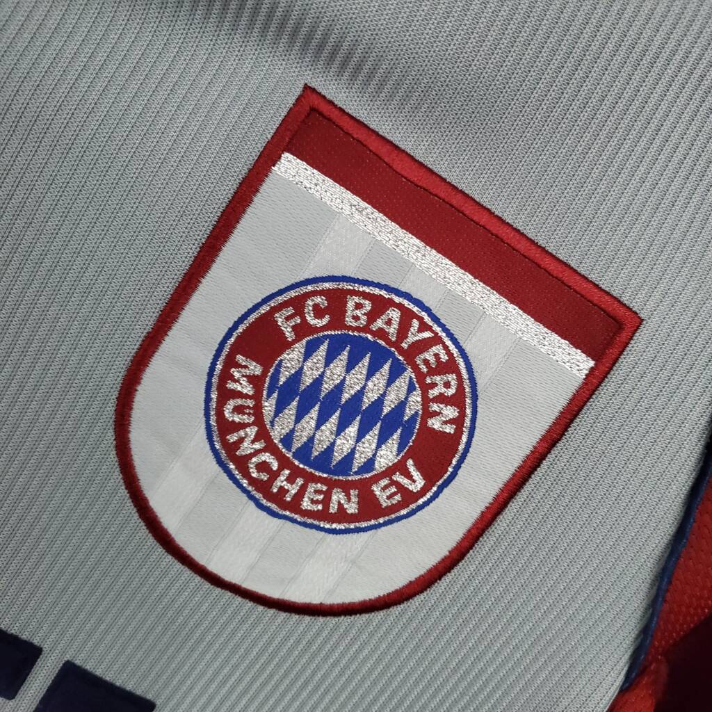 Bayern Munich Maillot Rétro 98/99 – Image 3